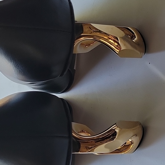 JWAnderson chain link pump - Picture 5 of 11